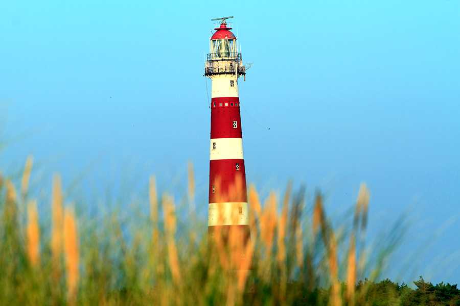 gruppenhaus-niederlande-insel ameland-solingen-3-5-leuchtturm-bild-1.JPG